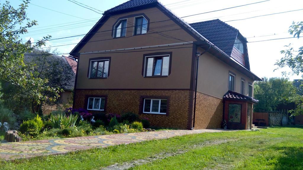 Sadyba Gostynniy Dvir Izki Exterior foto